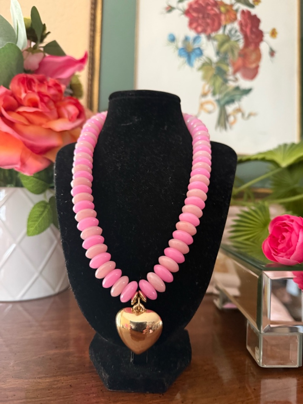 Pink beaded heart necklace - Picture 3 of 4